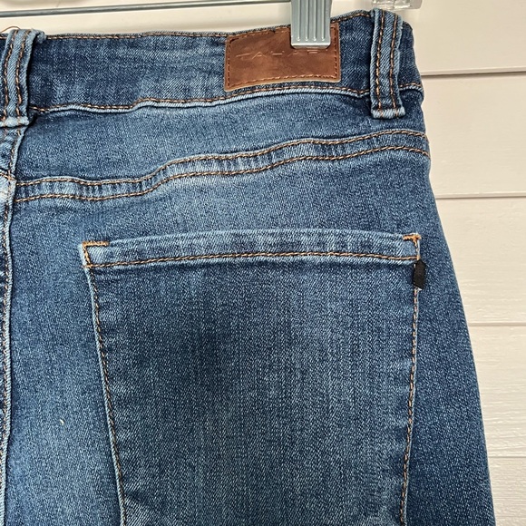 Tahari Kelly Classic Skinny jeans 6/29 - Picture 5 of 5